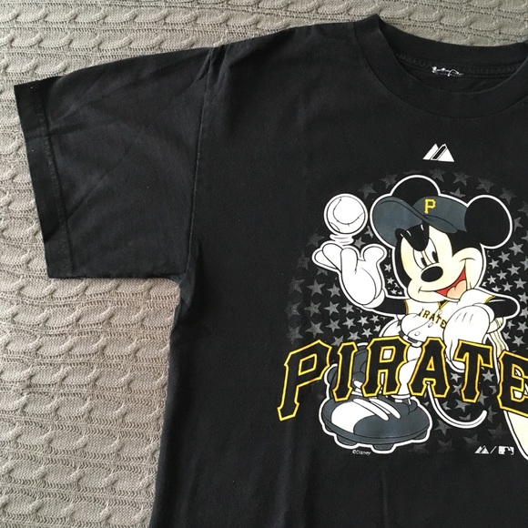 Vintage Mickey T-Shirt 🏴‍☠️ - Picture 3 of 6